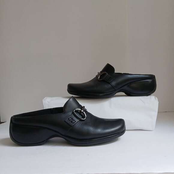 Black Leather Upper Waterproof Mules Gunmetal Bar Horsebit Decoration Sz 7M - Picture 8 of 12